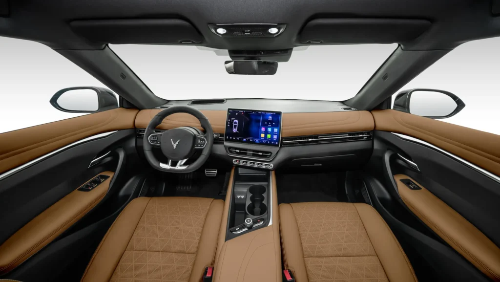 vf7-noi-that-overview